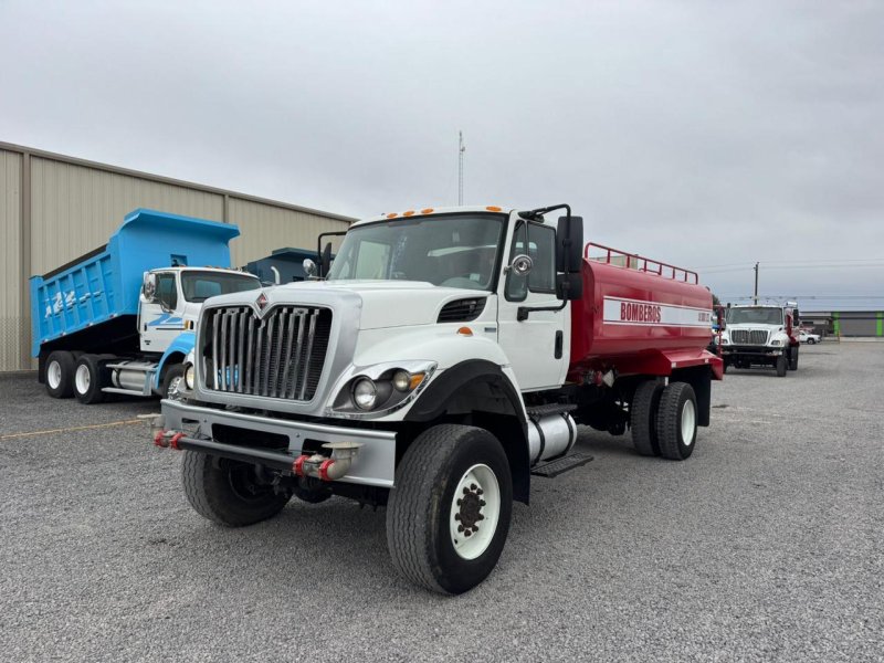 Bombera de 10 mil litros